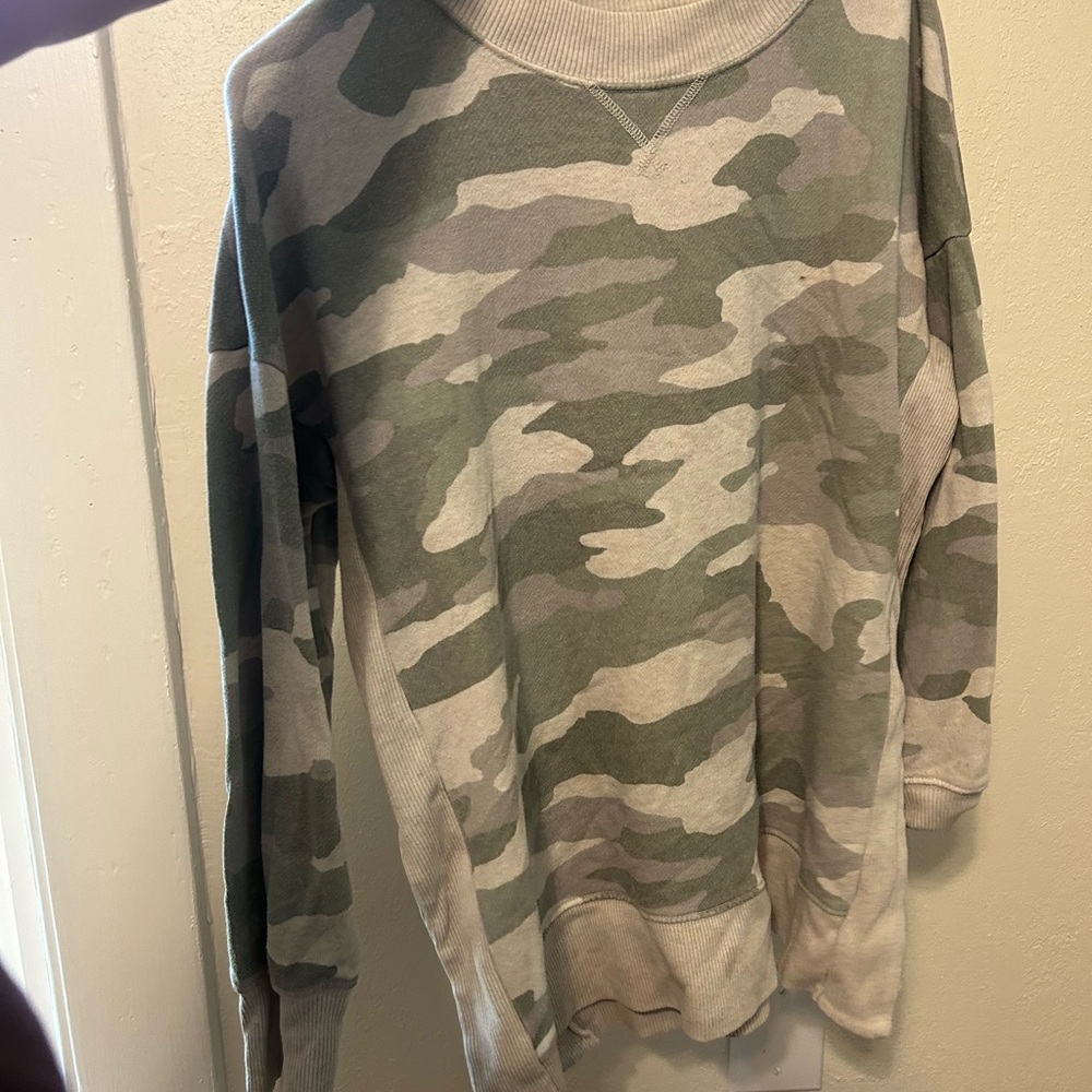 Aerie Green and Cream Camouflage Crewneck Sweater